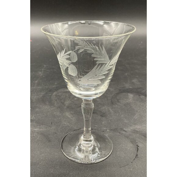 Set Of 5 Vintage Etched Crystal Cocktail Liquor Glasses 4.5"H x 3"D - Picture 3 of 7